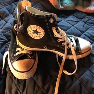 Black high top converse